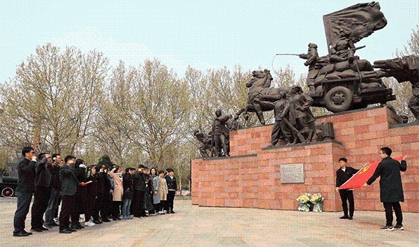 我院开展清明祭英烈暨纪念建党一百周年党史学习主题活动